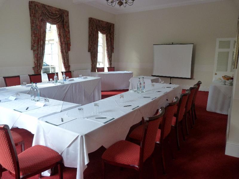 Hotel Haughton Hall & Leisure Club 3*